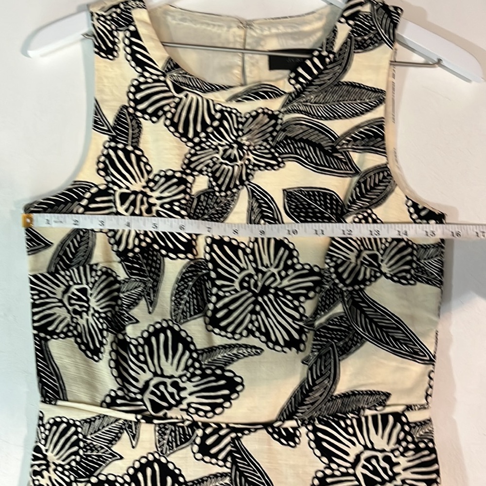 J. CREW - Beige and White Polynesian Dress w/Back Cutout - Picture 11 of 12